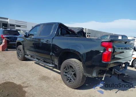 2021 Chevrolet Silverado 1500 4Wd Short Bed Lt Trail Boss z USA, uszkodzony, nr VIN 3GCPYFEL0MG303925